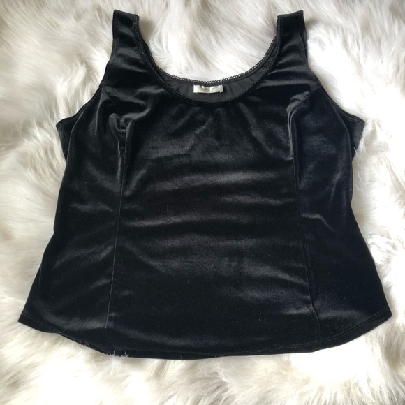 Laura | Black Velour Tank Top XL - Picture 2 of 5